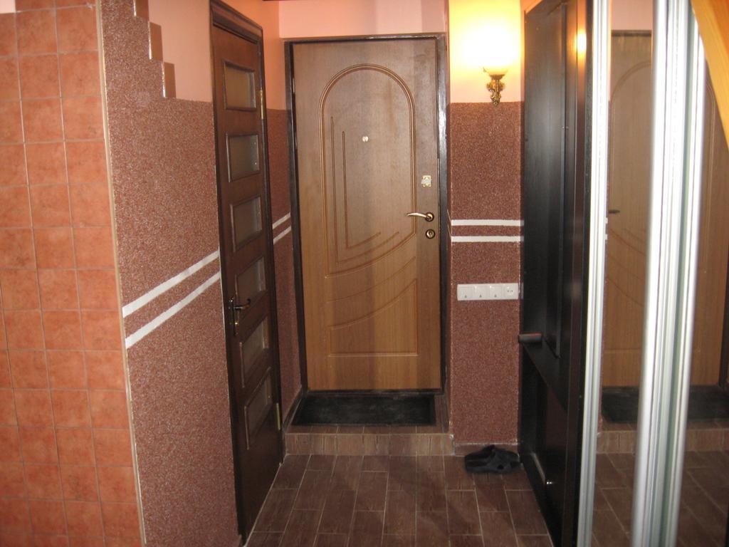 Квартира на площі Старий Ринок з балконом Лвив Екстериор снимка